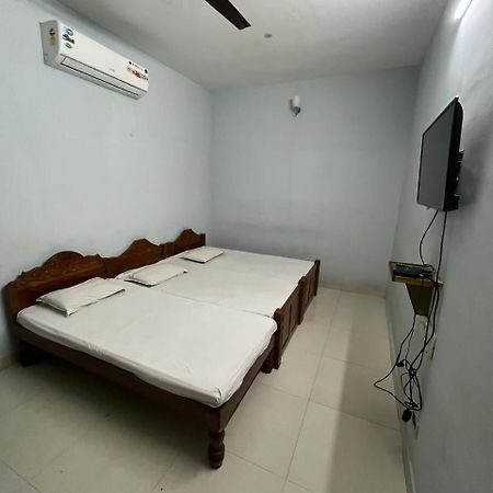 The Alp Hotel Madurai Bagian luar foto