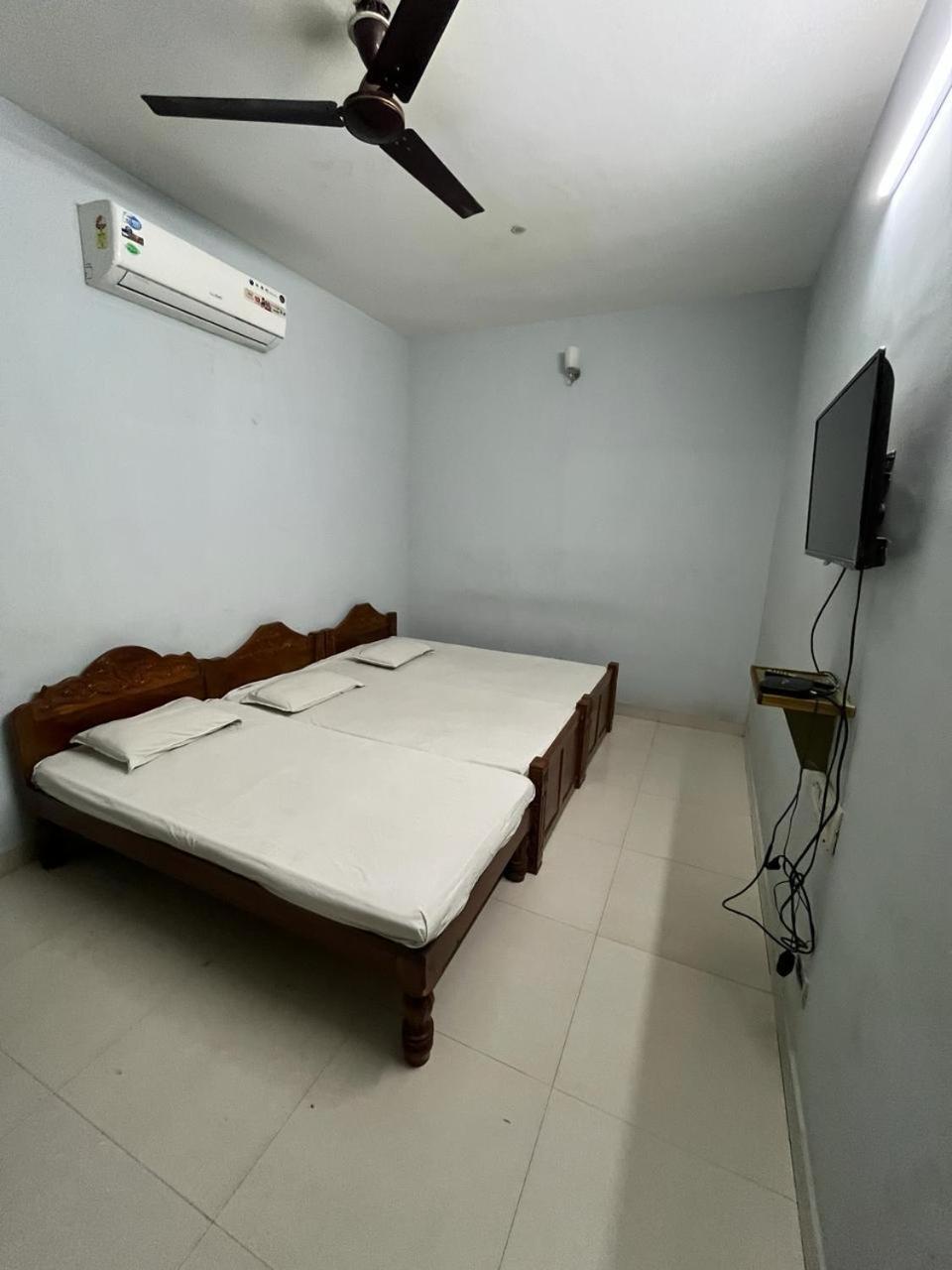The Alp Hotel Madurai Bagian luar foto