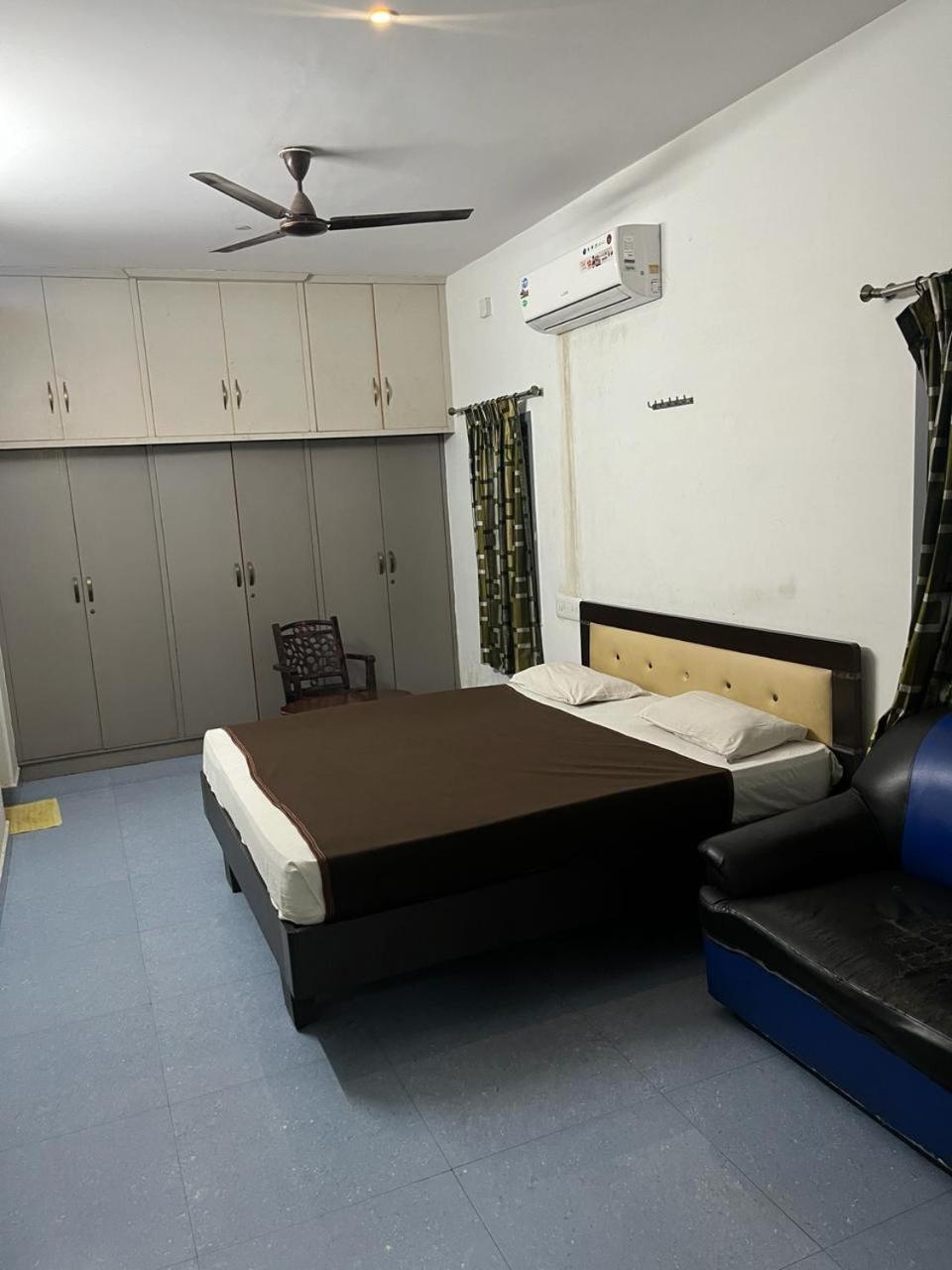 The Alp Hotel Madurai Bagian luar foto