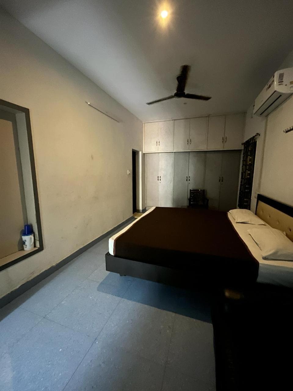 The Alp Hotel Madurai Bagian luar foto