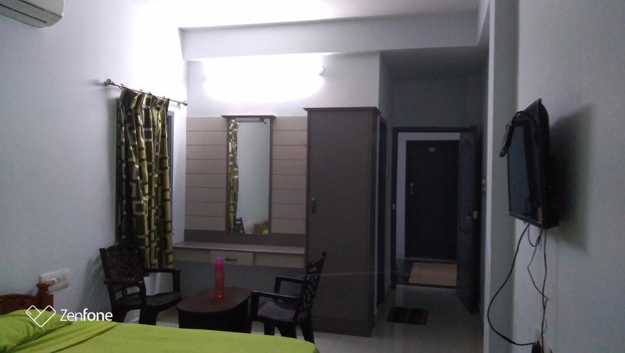 The Alp Hotel Madurai Bagian luar foto